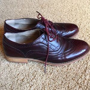 Steve Madden wingtips